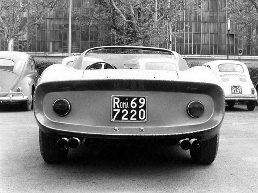  Ferrari 330 LM Fantuzzi Spyder (4381SA) 1962 года  (фото 5 из 5)